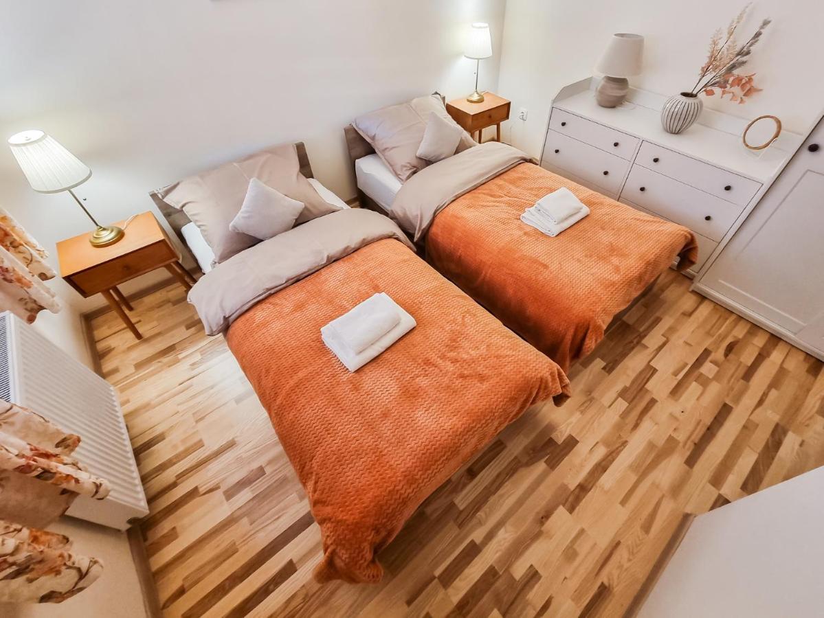 Uroczy Apartament U Mirki Подґужин Екстер'єр фото
